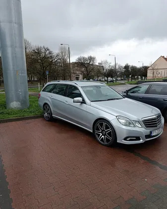 poznań Mercedes-Benz Klasa E cena 44000 przebieg: 187000, rok produkcji 2009 z Poznań